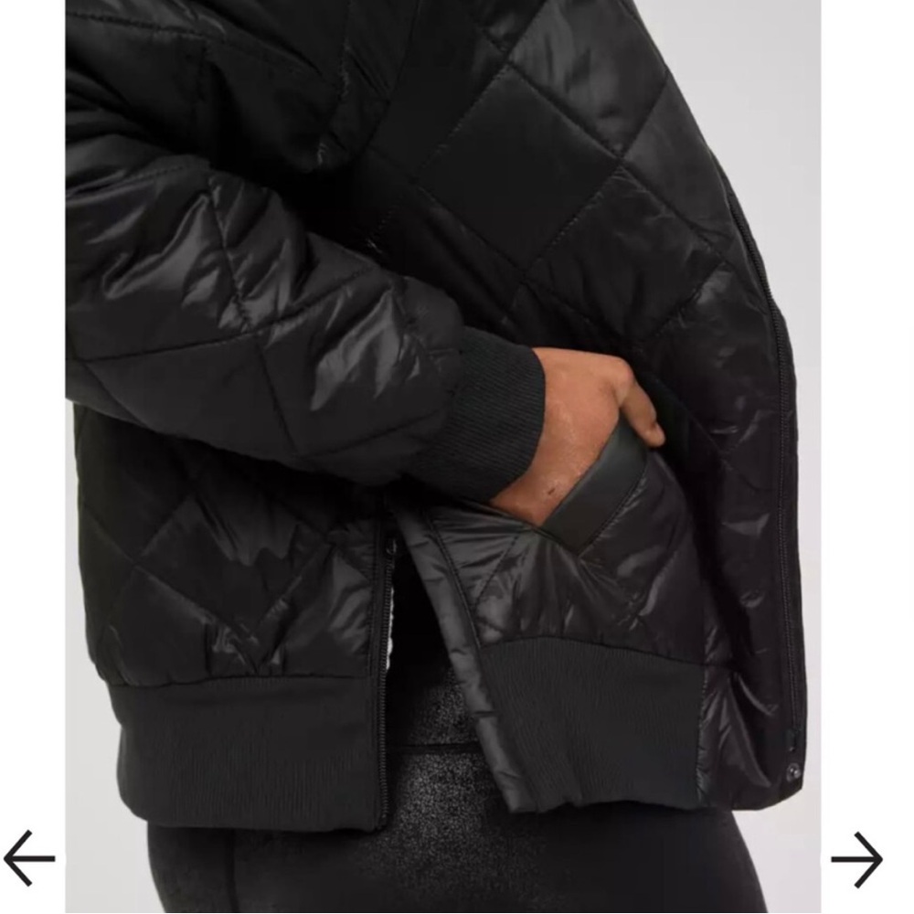 Offline Sherpa Quilted Bomber Jacket Medium - image 3